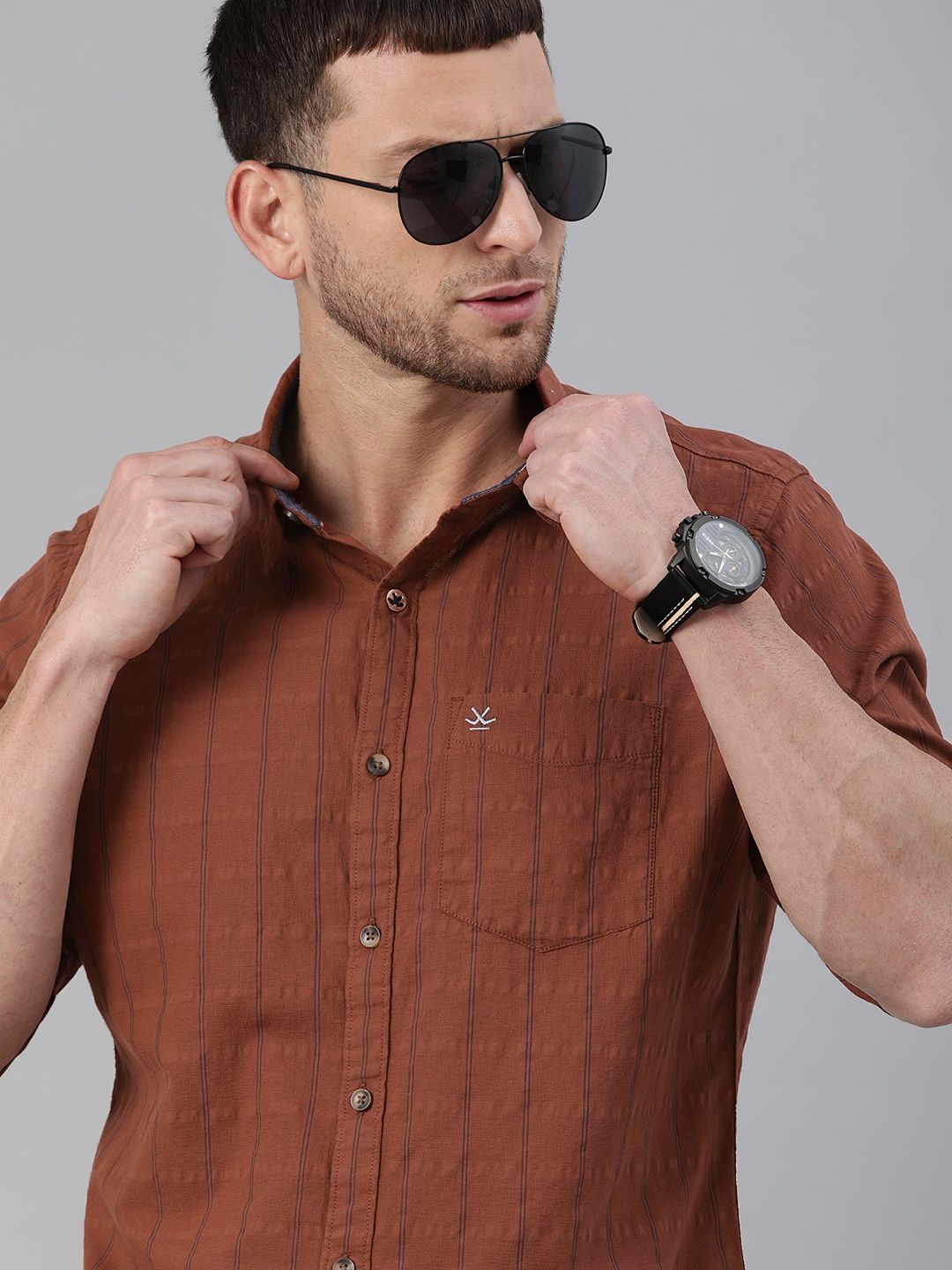 

WROGN Men Brown & Navy Blue Slim Fit Striped Casual Shirt
