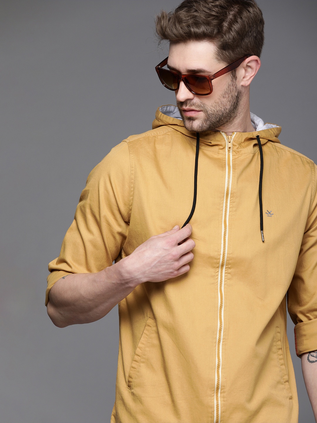 

WROGN Men Yellow Solid Casual Shirt