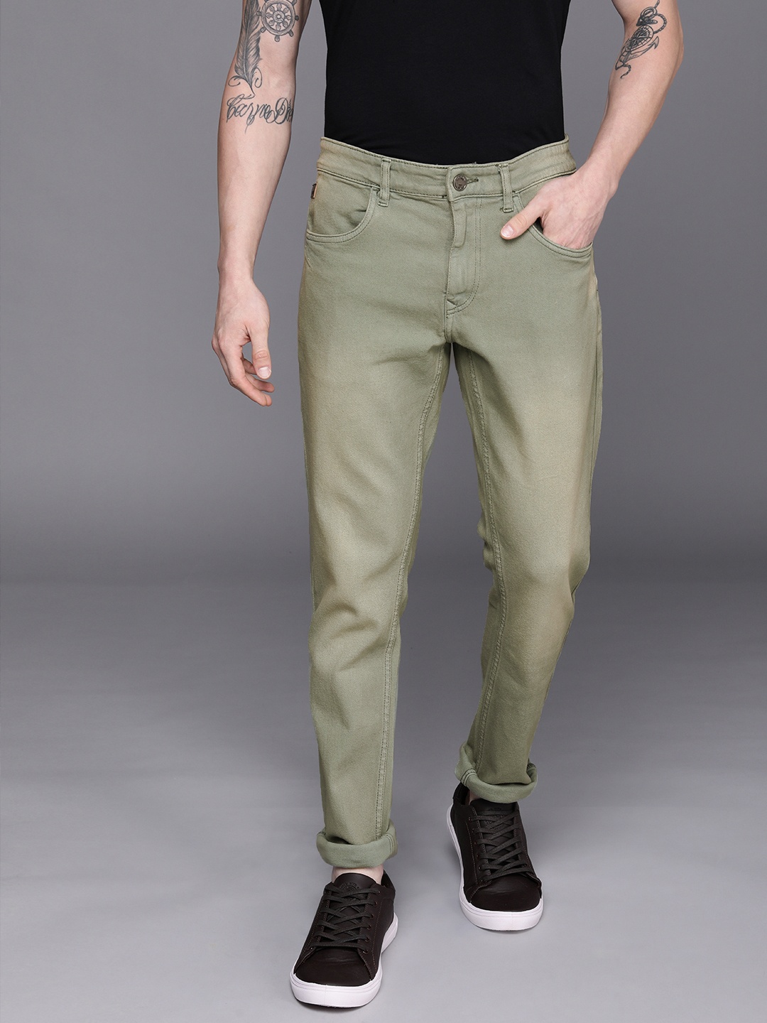 

WROGN Men Olive Green Slim Fit Light Fade Coloured Stretchable Jeans