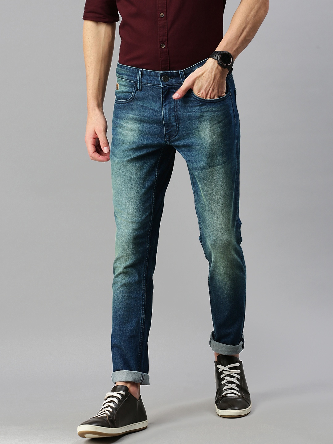 

WROGN Men Blue Slim Fit Heavy Fade Stretchable Jeans