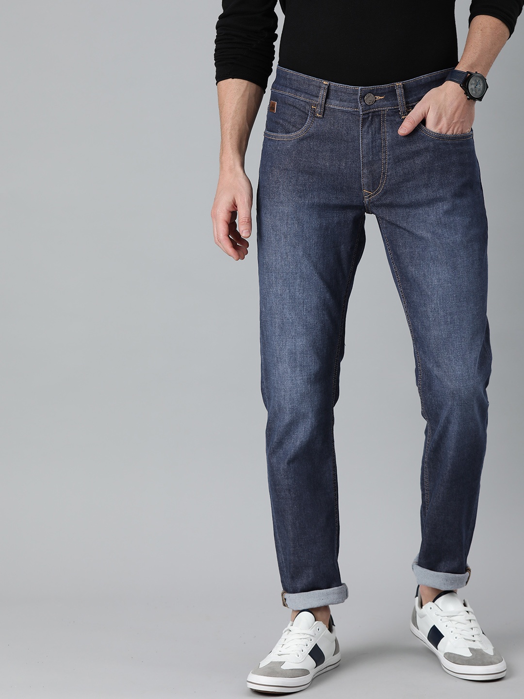 

WROGN Men Blue Slim Fit Mid-Rise Clean Look Stretchable Jeans