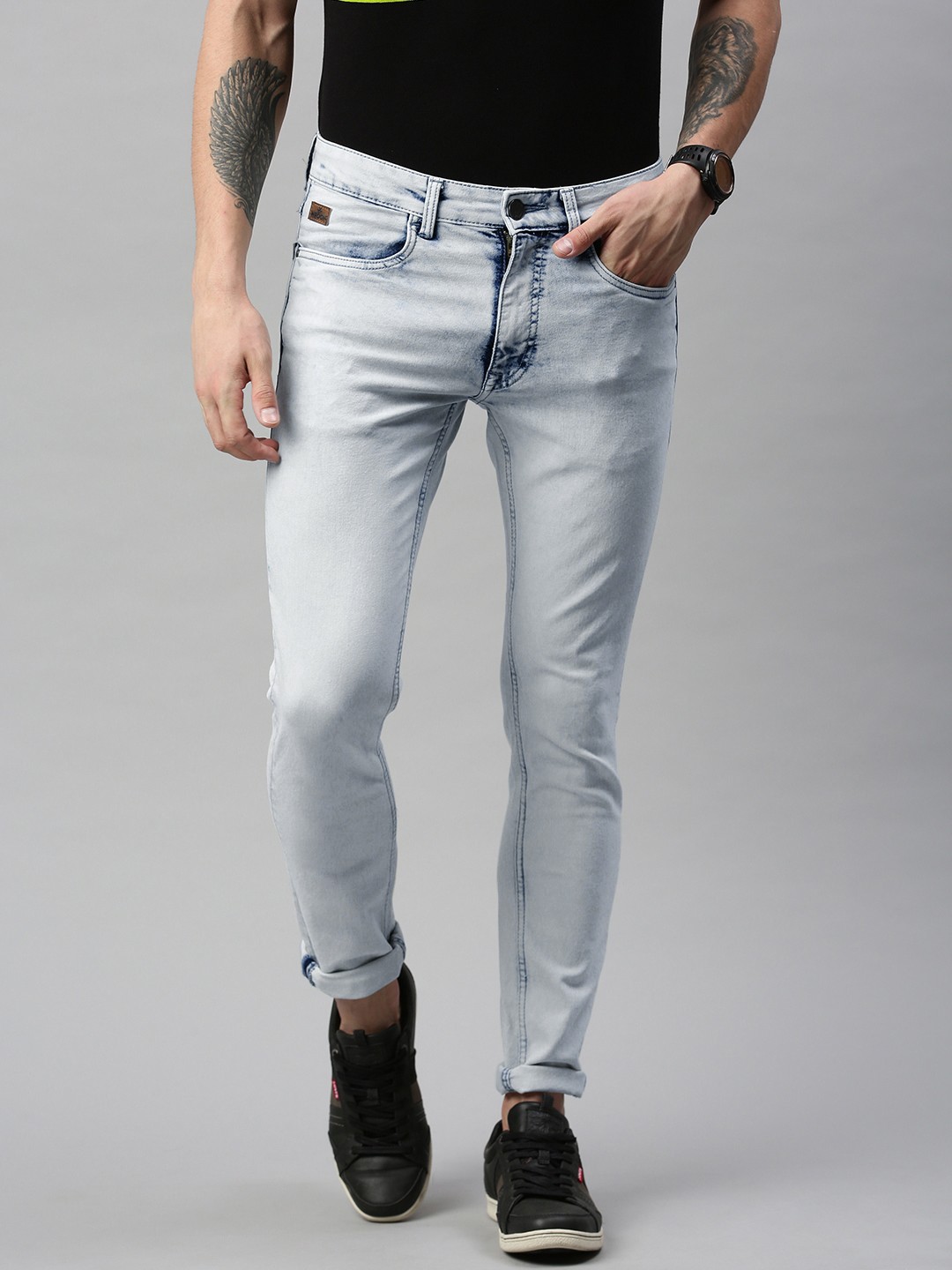

WROGN Men Blue Slim Fit Mid-Rise Clean Look Stretchable Jeans