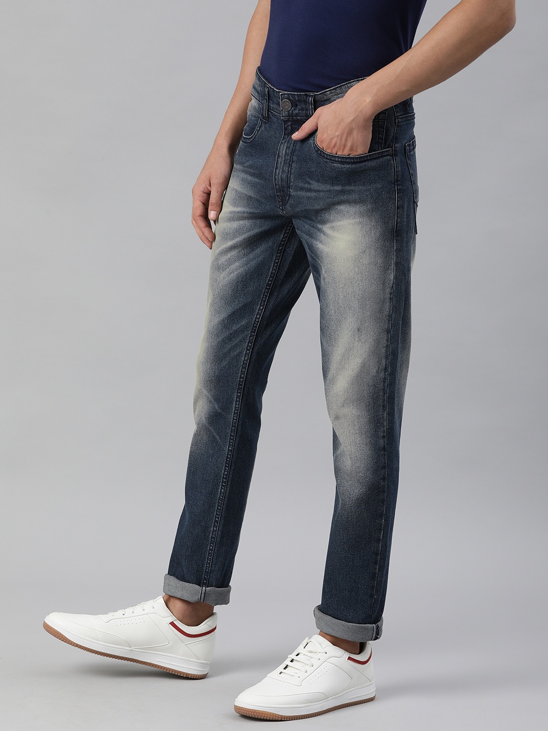 

WROGN Men Blue Heavy Fade Stretchable Jeans