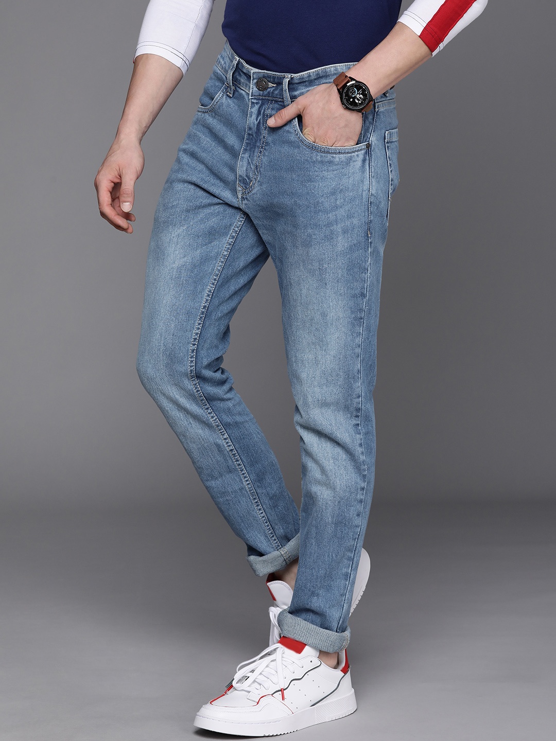 

WROGN Men Blue Slim Fit Heavy Fade Stretchable Jeans