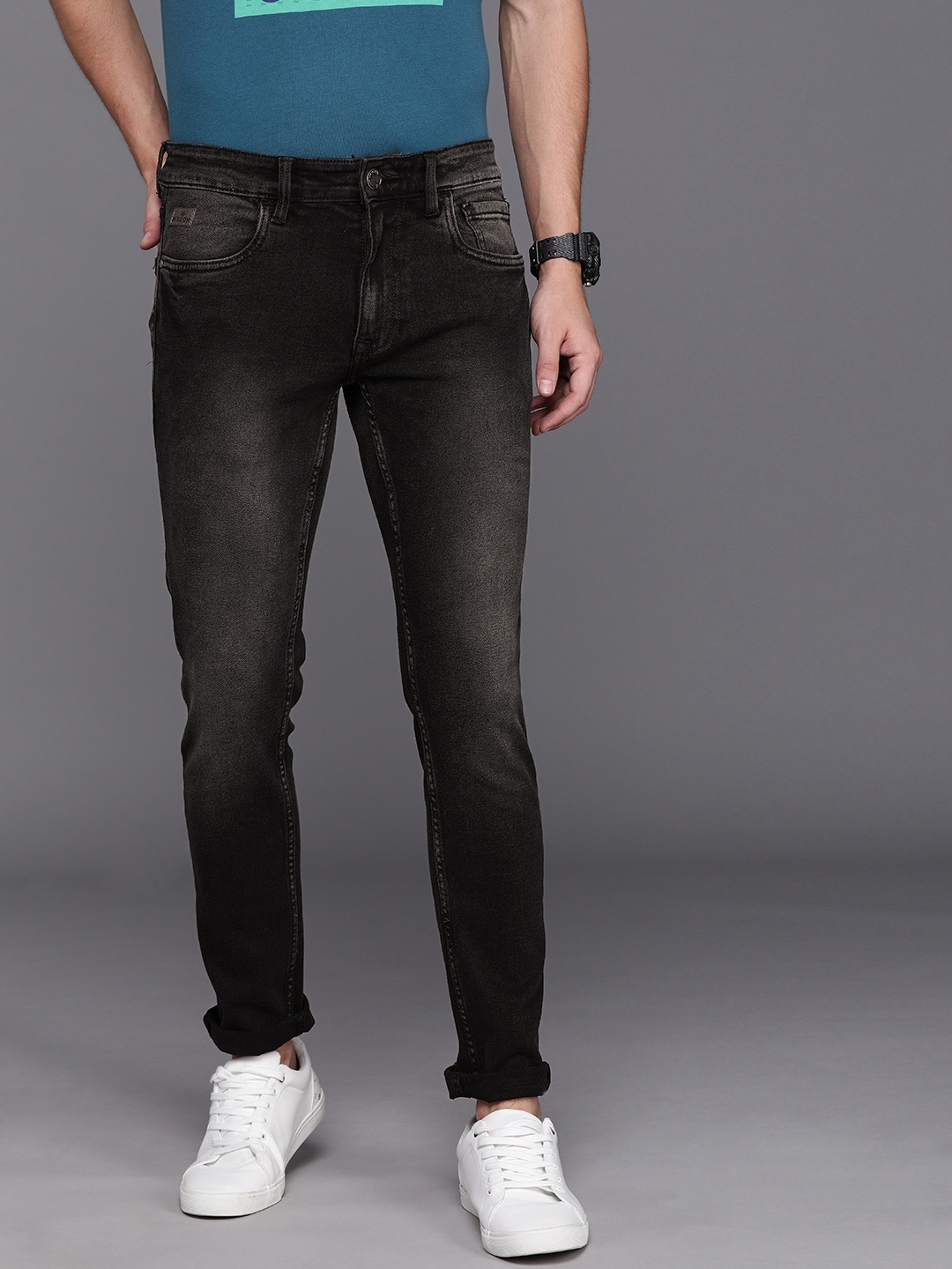 

WROGN Men Black Slim Fit Mid-Rise Clean Look Stretchable Jeans