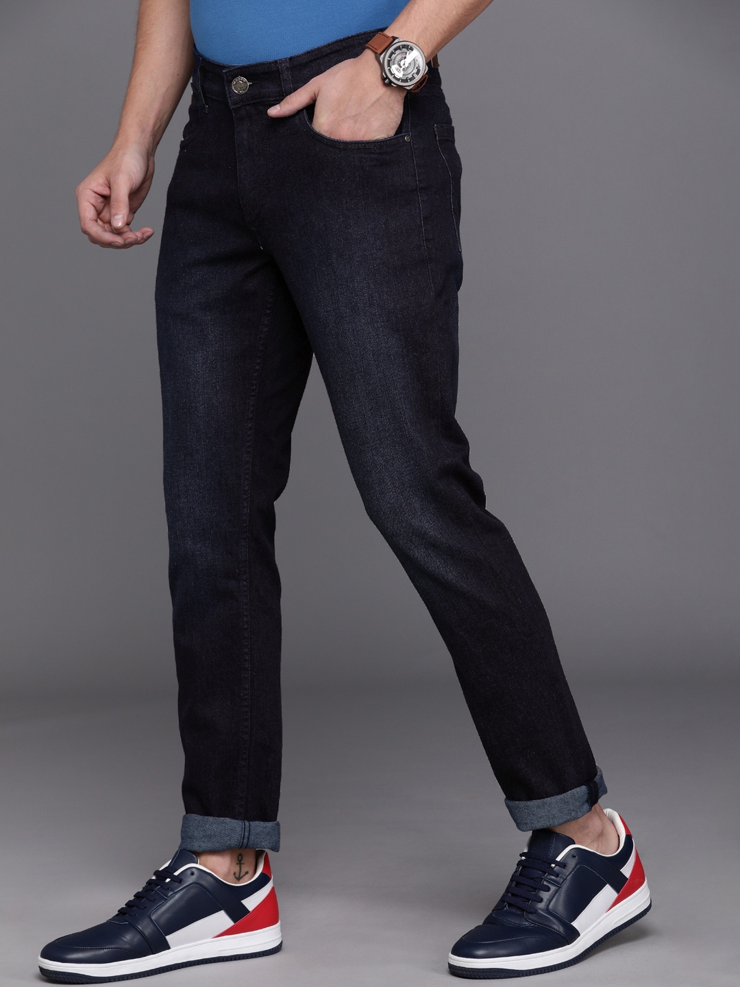 

WROGN Men Navy Blue Slim Fit Mid-Rise Clean Look Stretchable Jeans
