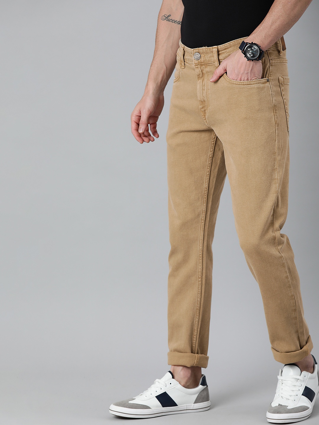 

WROGN Men Brown Slim Fit Mid-Rise Clean Look Stretchable Jeans