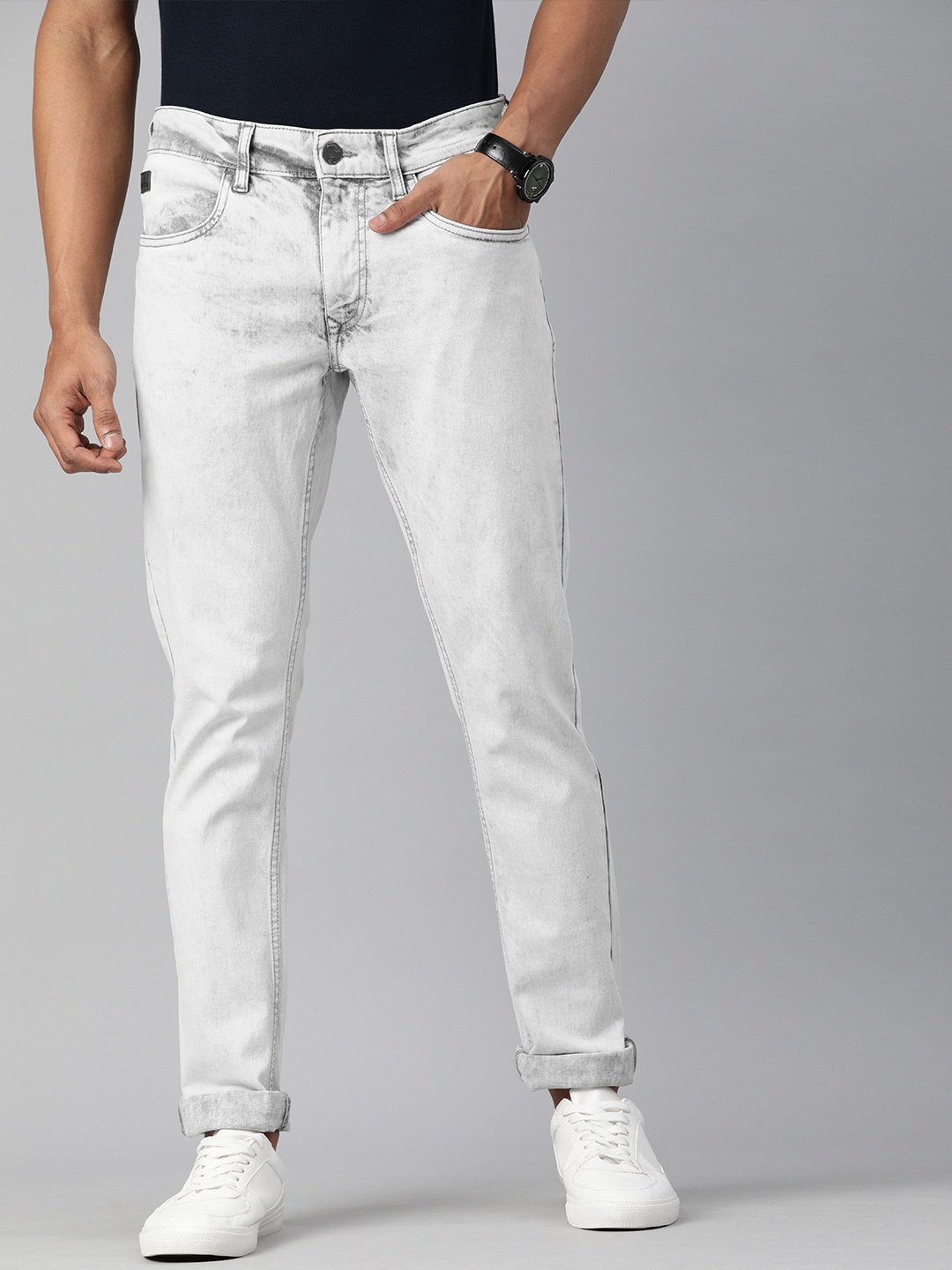 

WROGN Men Grey Slim Fit Mid-Rise Clean Look Stretchable Jeans