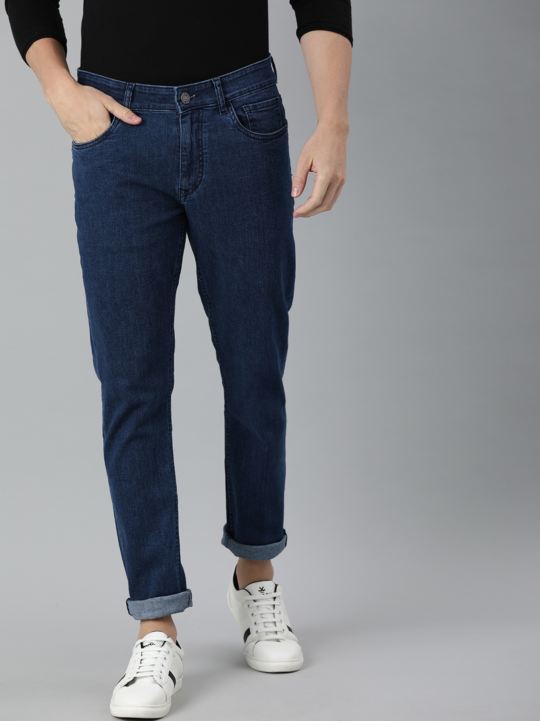 

WROGN Men Blue Slim Fit Mid-Rise Clean Look Stretchable Jeans