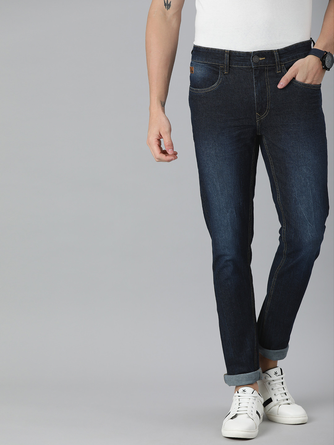 

WROGN Men Blue Slim Fit Mid-Rise Clean Look Stretchable Jeans