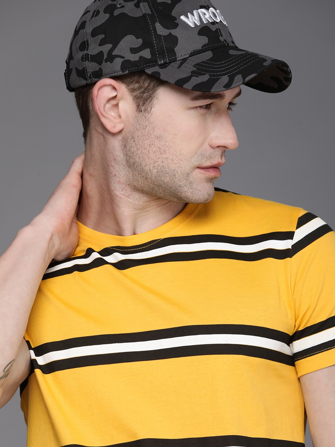 

WROGN Men Yellow Black Striped Slim Fit Pure Cotton T-shirt