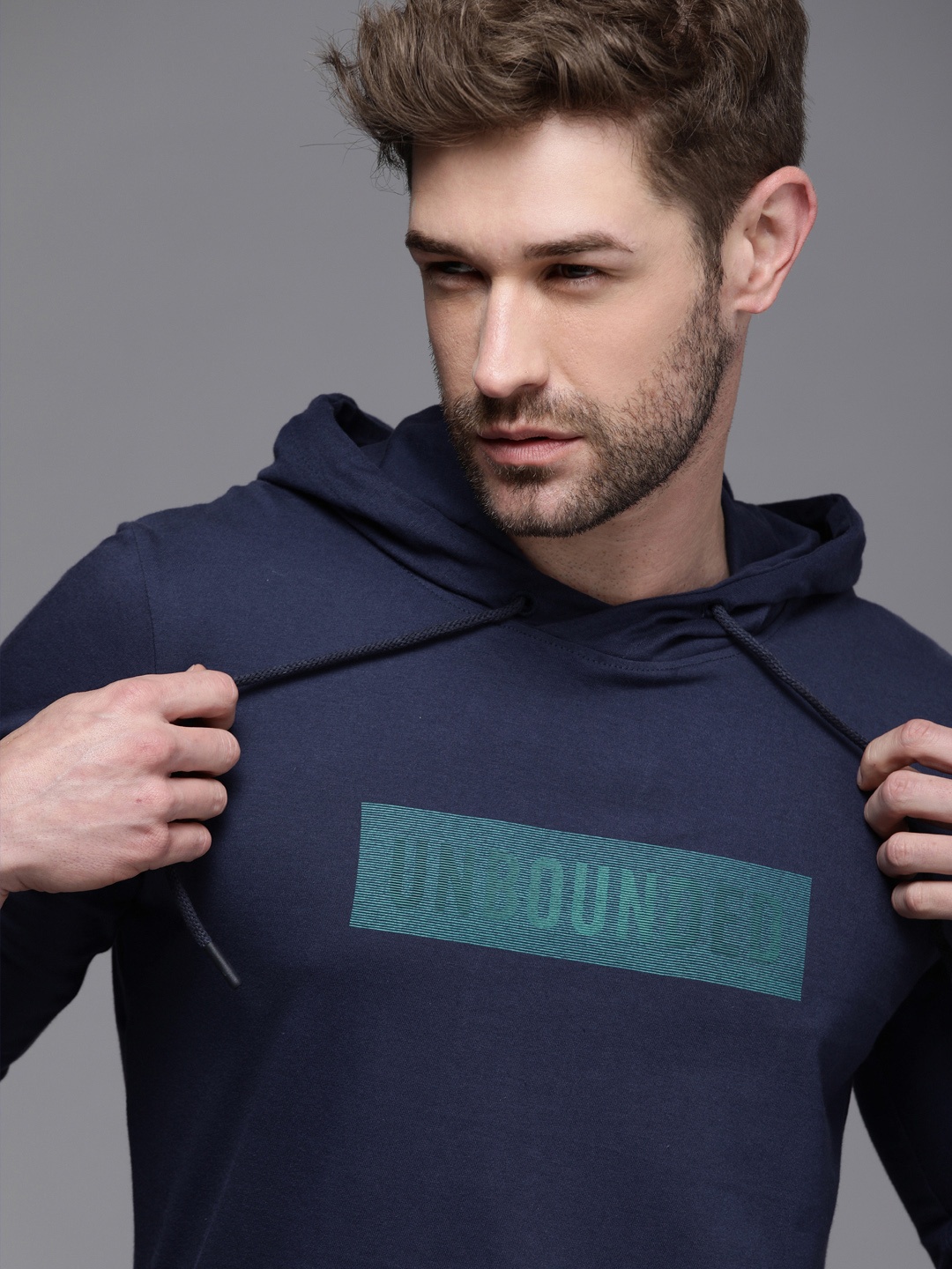 

WROGN Men Navy Blue Typography Printed Slim Fit Hooded T-shirt