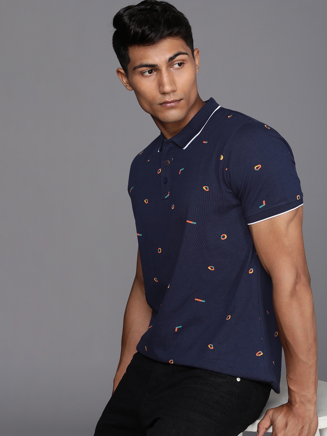

WROGN Men Navy Blue & Multicoloured Printed Polo Collar Pure Cotton Casual T-shirt