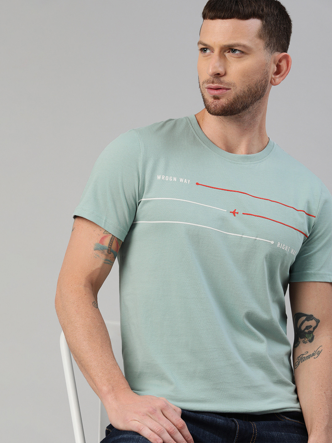 

WROGN Men Grey Slim Fit Printed Round Neck Pure Cotton T-shirt