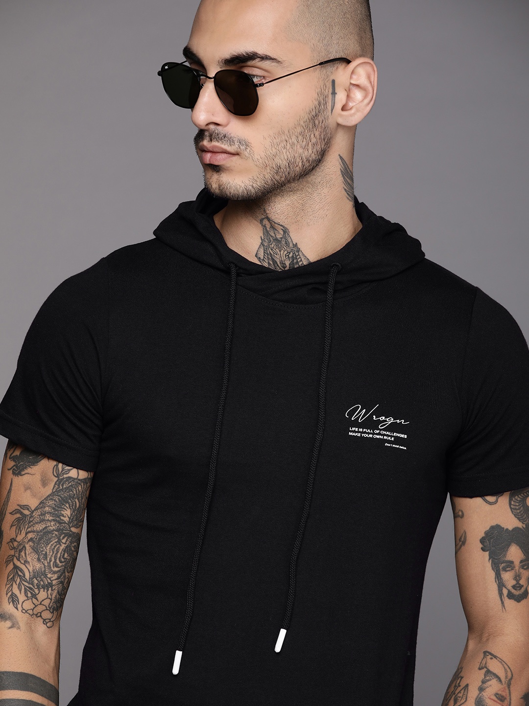 

WROGN Men Black Brand Logo Printed Slim Fit T-shirt
