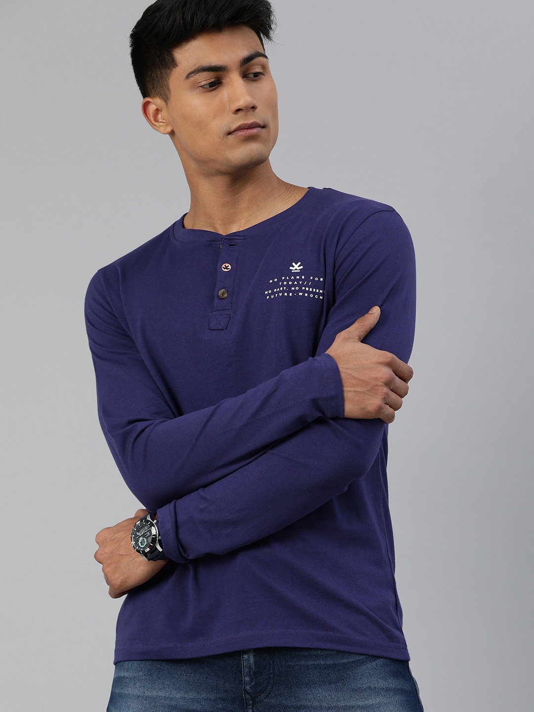 

WROGN Men Navy Blue Slim Fit Solid Mandarin Collar Pure Cotton T-shirt