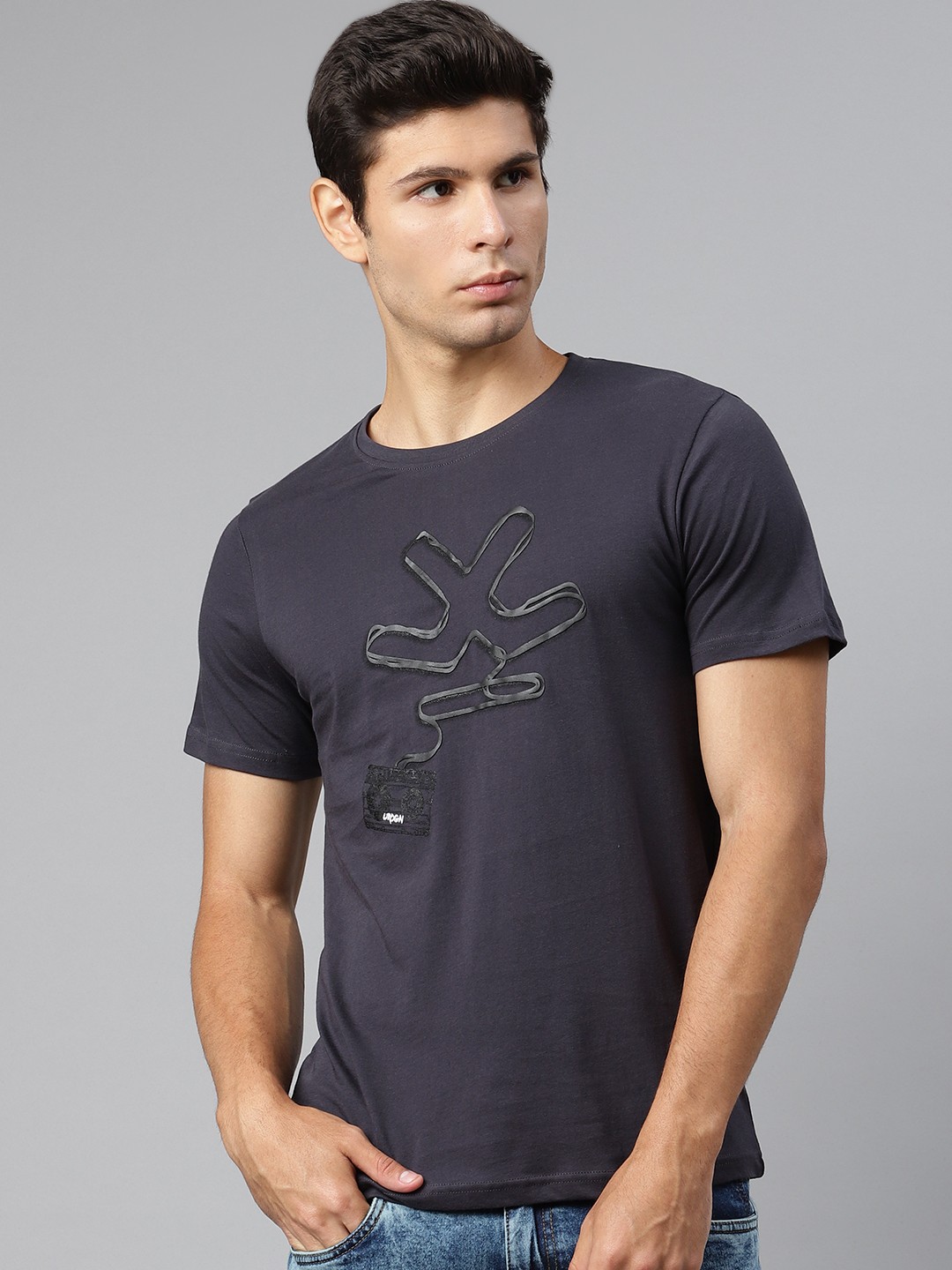 

WROGN Men Charcoal Grey Brand Logo Applique Slim Fit T-shirt