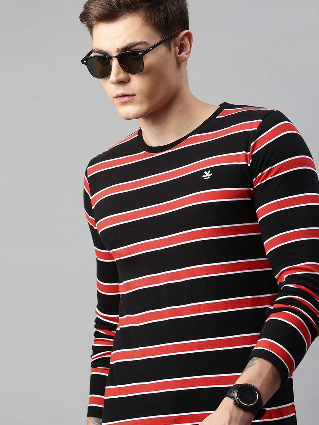 

WROGN Men Black Striped Slim Fit Round Neck Pure Cotton T-shirt