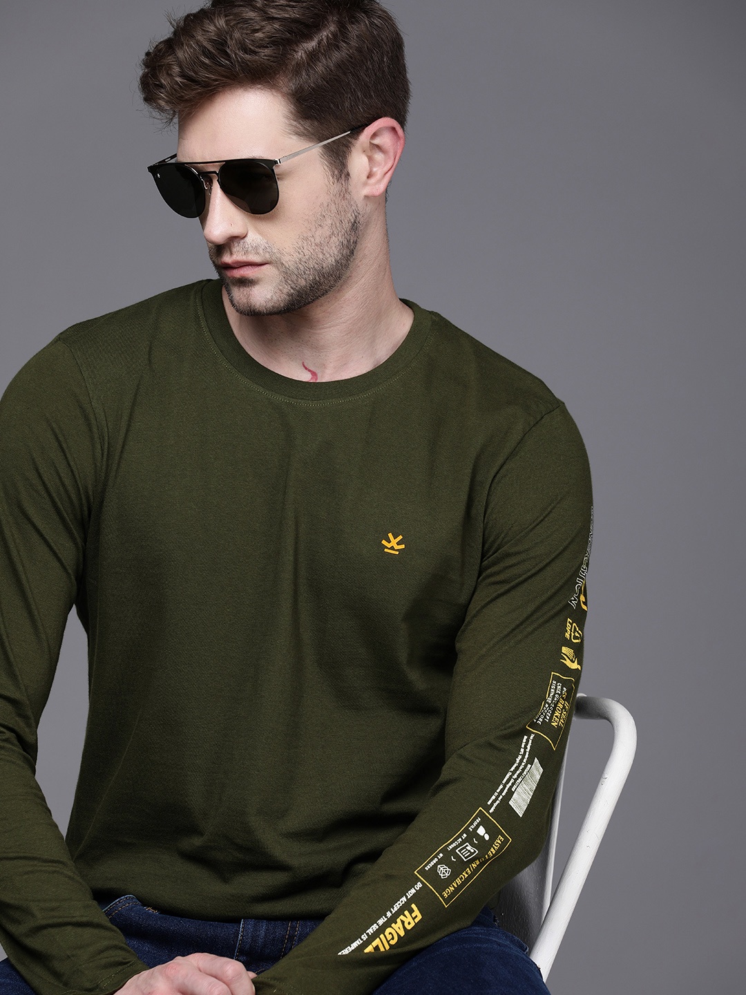 

WROGN Men Olive Green Printed Slim Fit Pure Cotton T-shirt