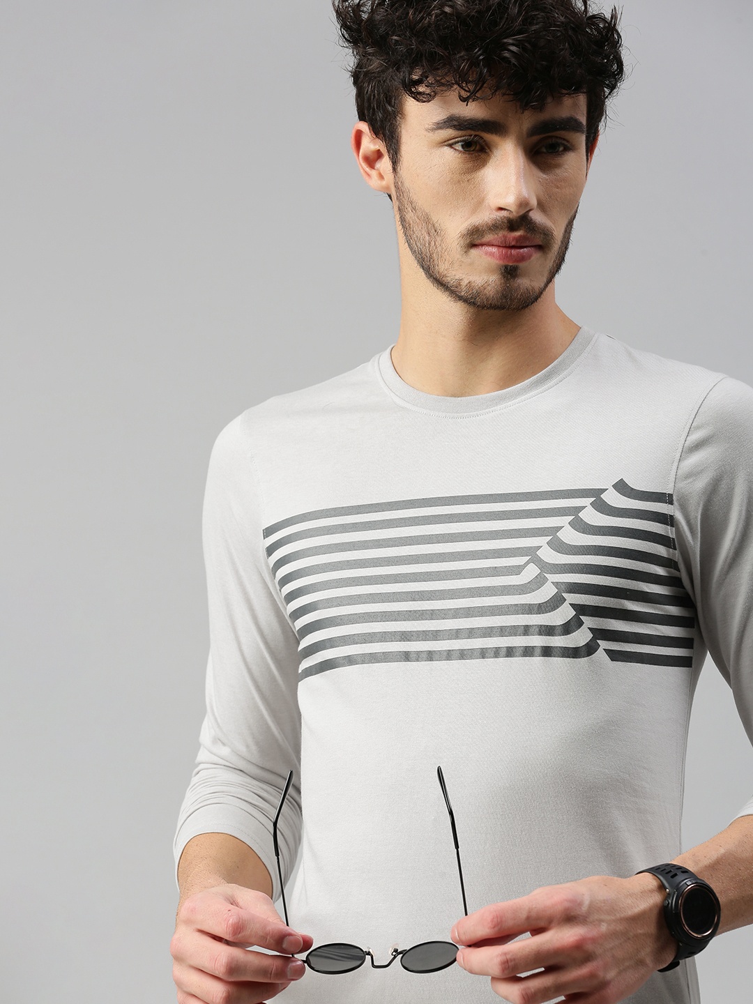

WROGN Men Grey Striped Slim Fit T-shirt
