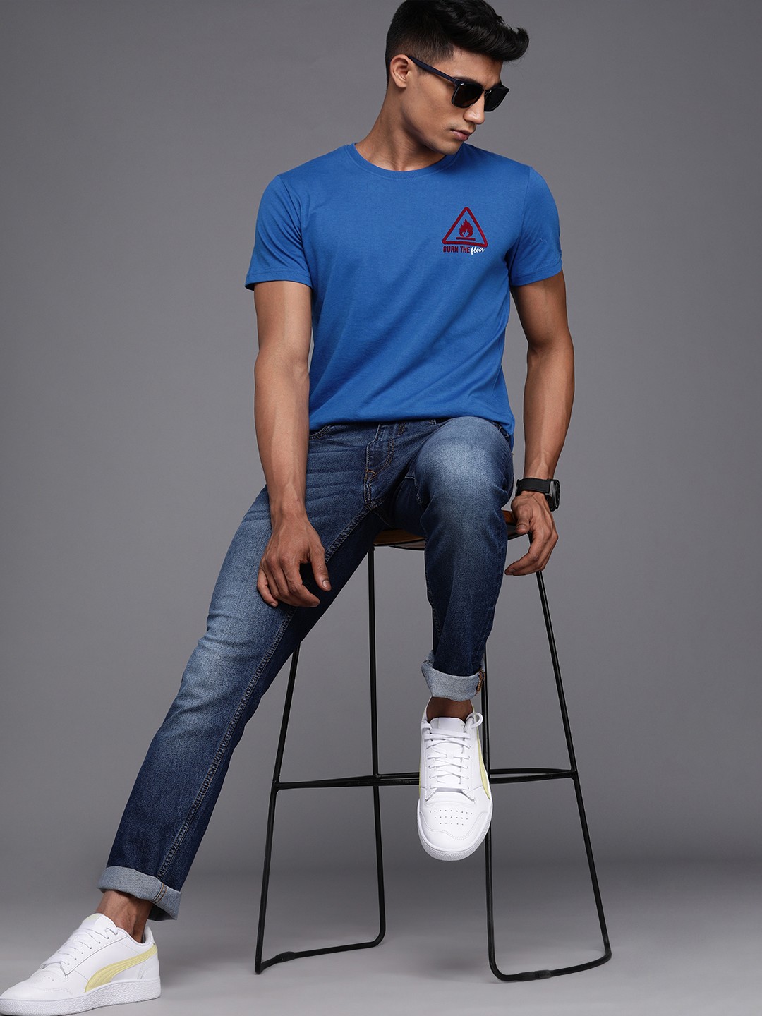 

WROGN Men Navy Blue Printed Round Neck T-shirt