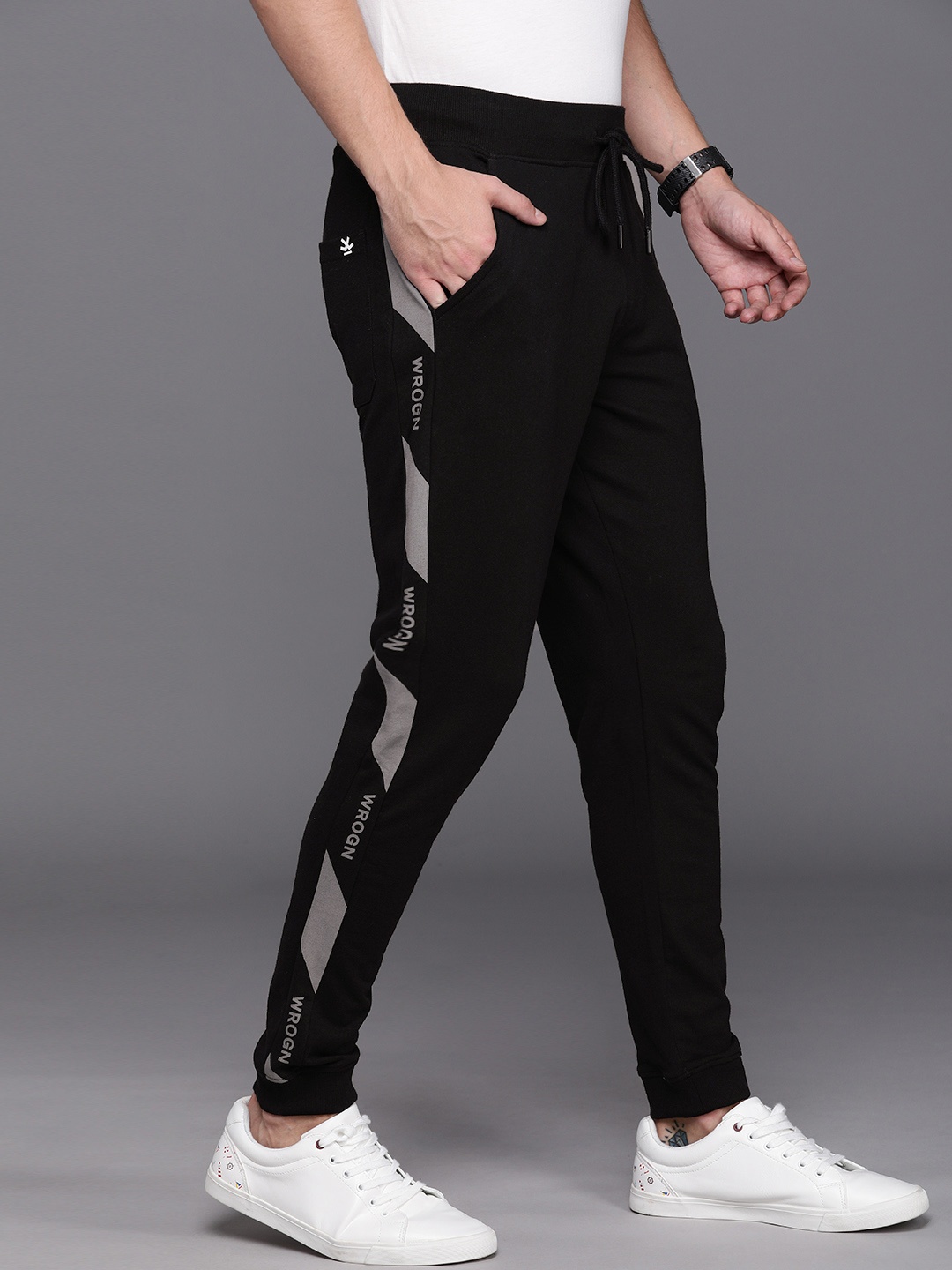 

WROGN Men Black Solid Slim fit Joggers With Printed Side Stripe