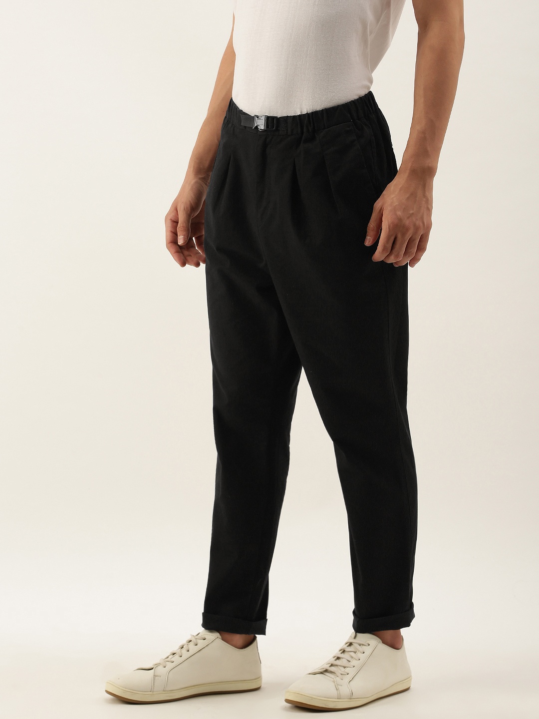 

Mr Bowerbird Men Black Slim Fit Solid Cropped Chinos