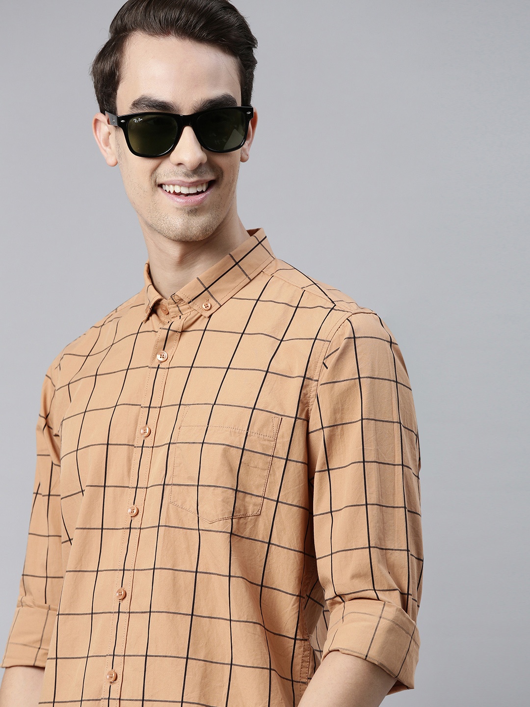 

Mast & Harbour Men Brown & Black Regular Fit Checked Casual Shirt