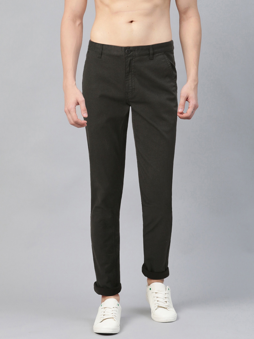

Flying Machine Men Black & Grey Regular Fit Printed Regular Trousers