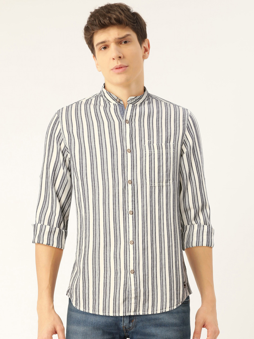 

Flying Machine Men Cream-Coloured & Black Regular Fit Striped Casual Shirt
