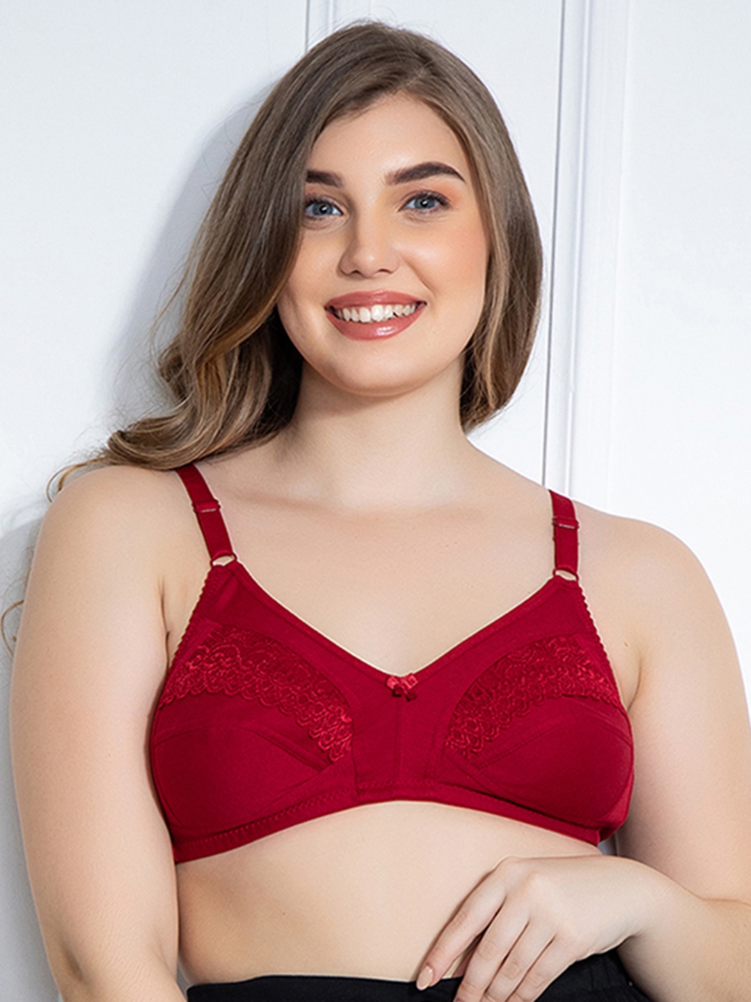 

Clovia Maroon Solid Non-Wired Non Padded Everyday Bra BR2151P0932B