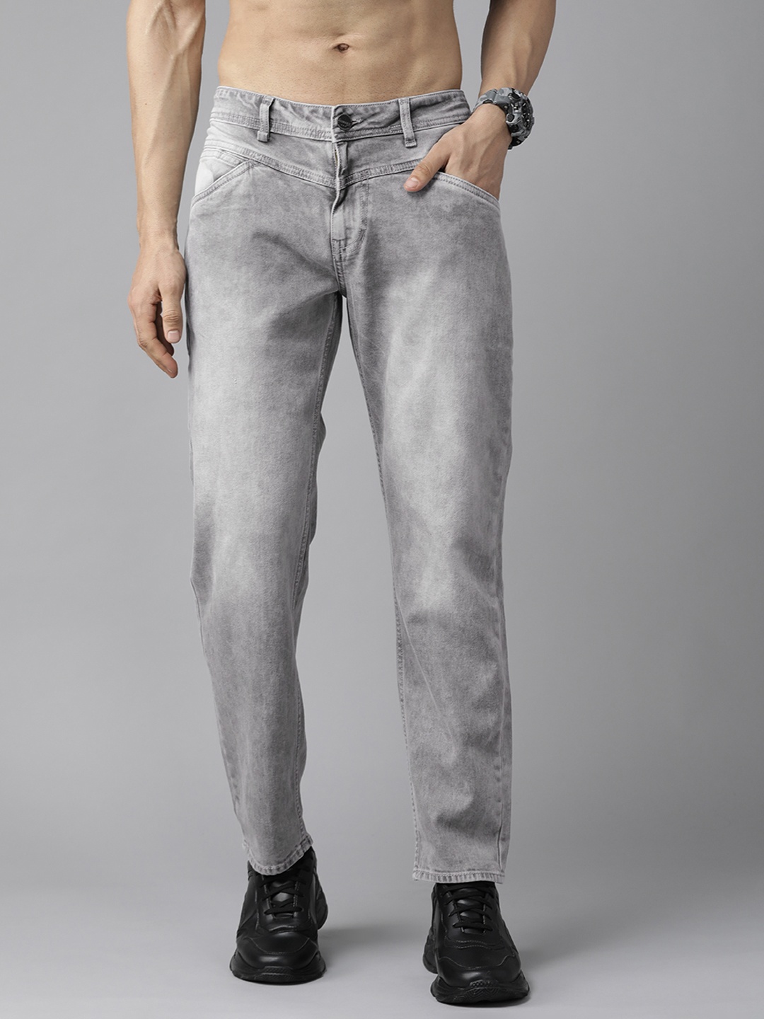 

Roadster Men Grey Slim Tapered Fit Light Fade Stretchable Jeans