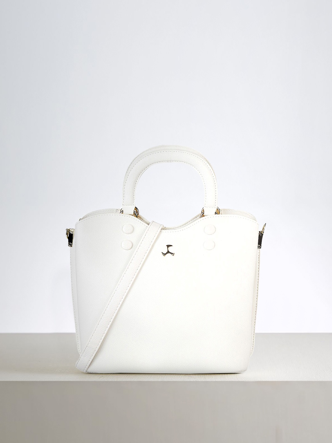 

Mochi White Solid Handheld Bag