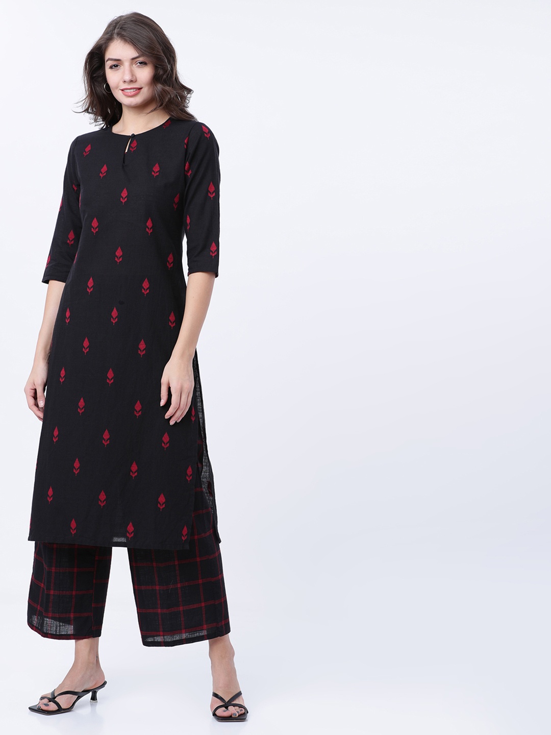 

Vishudh Women Black Embroidered Regular Pure Cotton Kurta with Palazzos