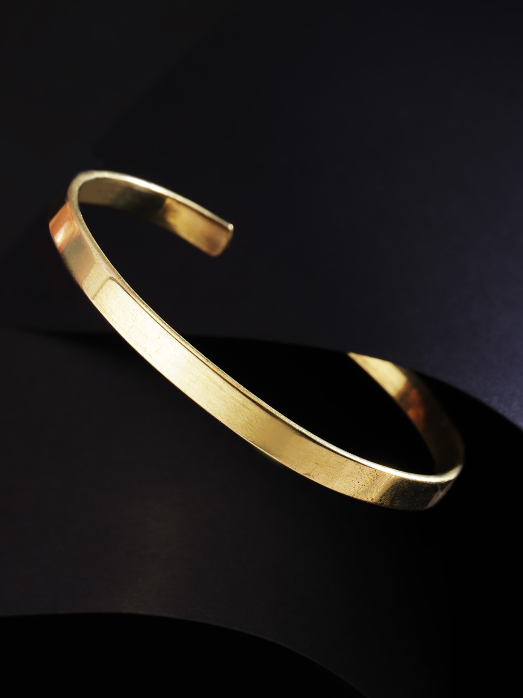 

DIVA WALK EXCLUSIVE Gold-Plated Handcrafted Cuff Bracelet