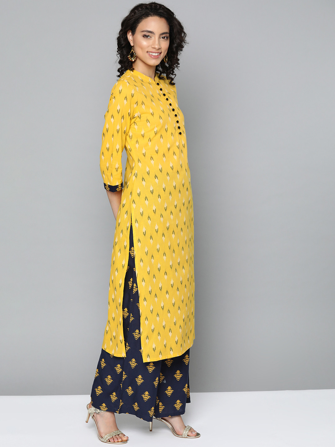 

HERE&NOW Women Yellow & Navy Blue Printed Kurta with Palazzos