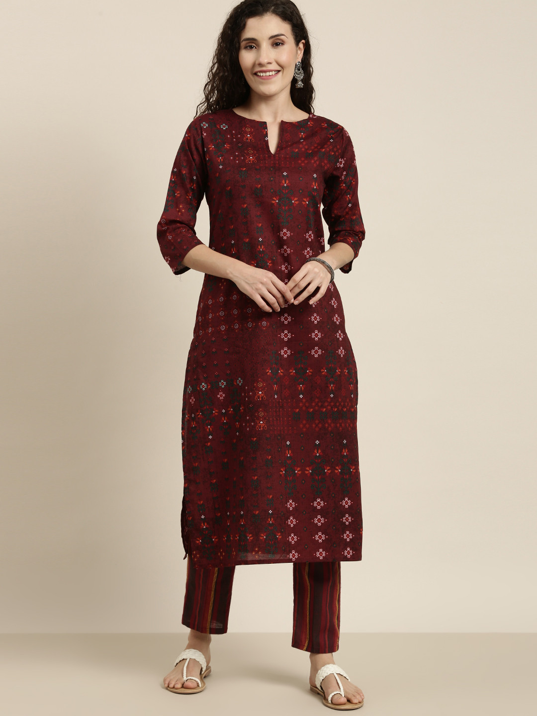 

Vishudh Women Burgundy Printed Kurta with Trousers