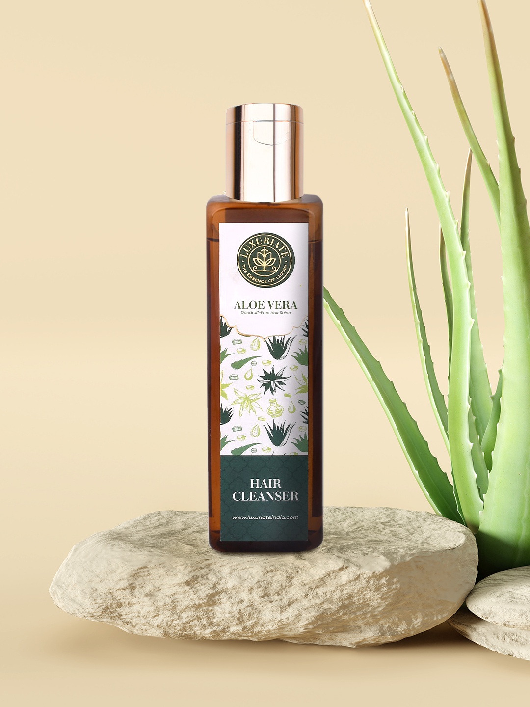 

LUXURIATE Aloe Vera Hair Cleanser Shampoo, Green