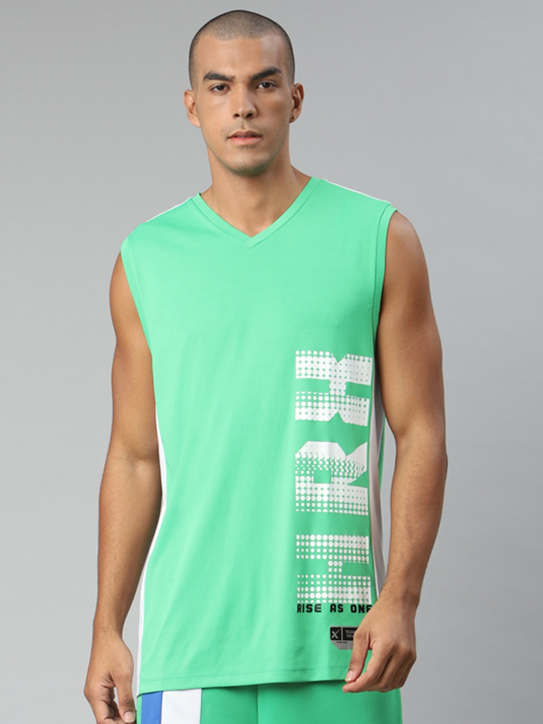 

HRX By Hrithik Roshan Men Kelly Green Printed Anti-Static Rapid-Dry Basketball T-shirt