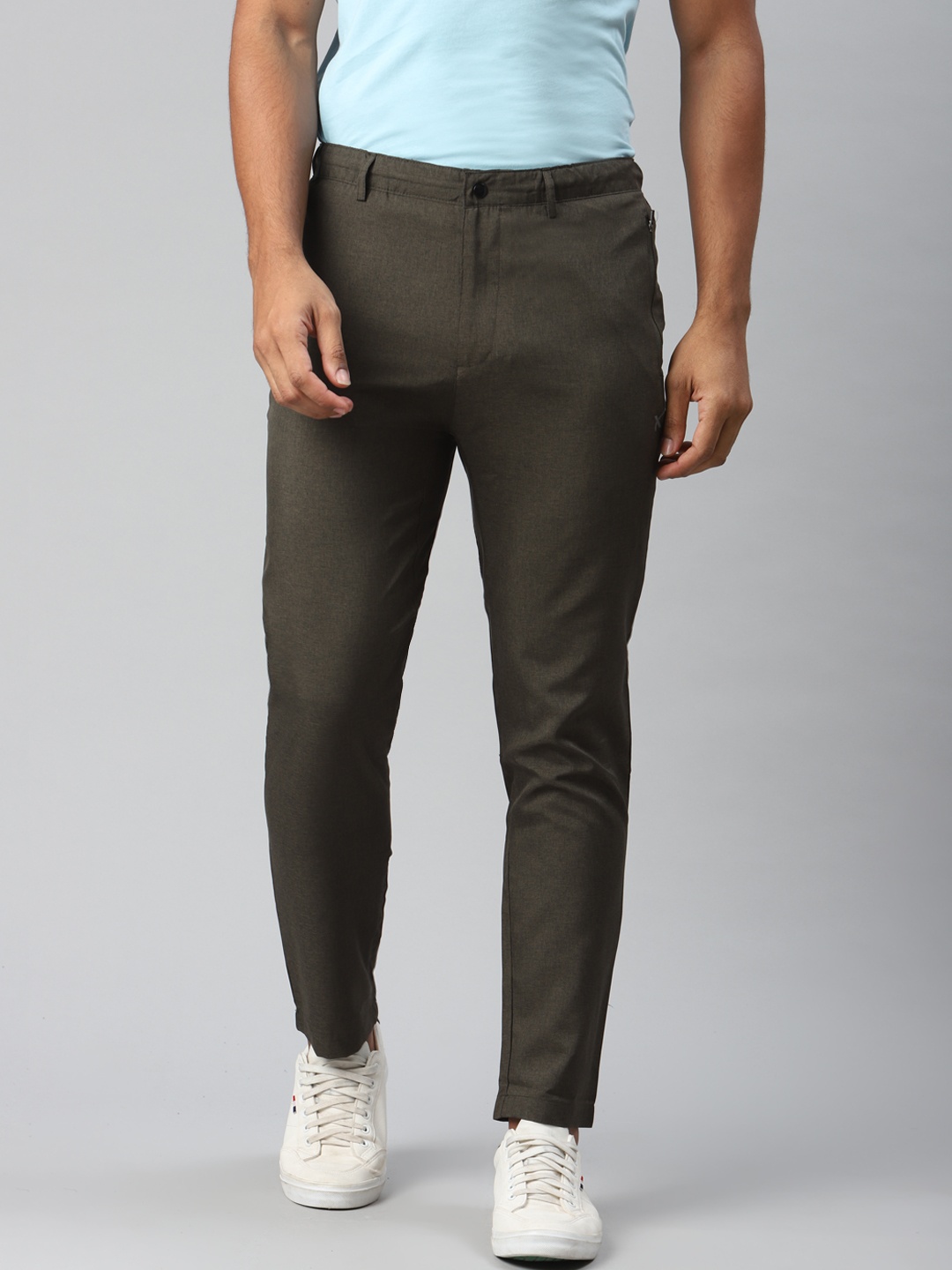 

HRX By Hrithik Roshan Men Olive Solid Regular Fit Rapid-Dry Lifestyle Trousers