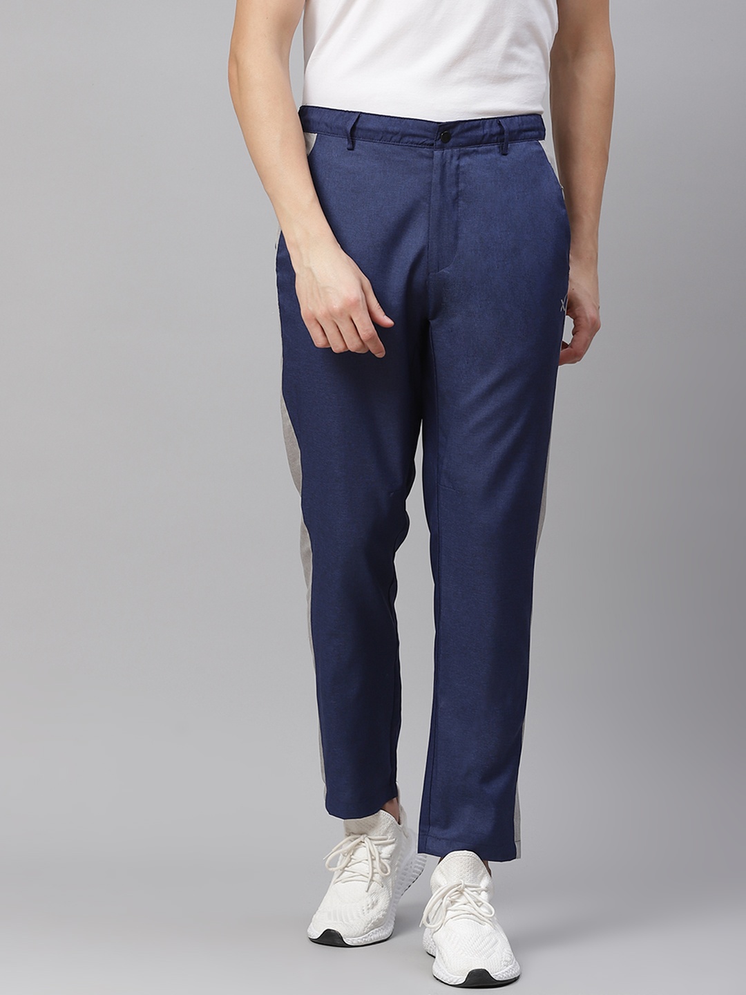 

HRX By Hrithik Roshan Men Navy Blue Solid Regular Fit Rapid-Dry Lifestyle Trousers