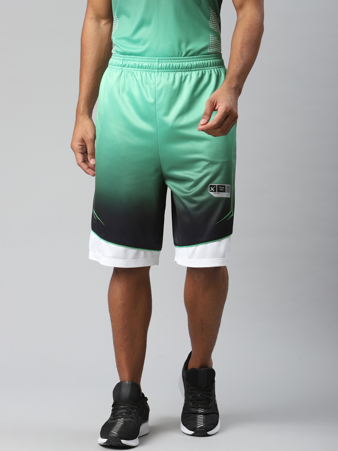 

HRX By Hrithik Roshan Men Kelly Green Colourblock Anti-Static Rapid-Dry Basketball Shorts