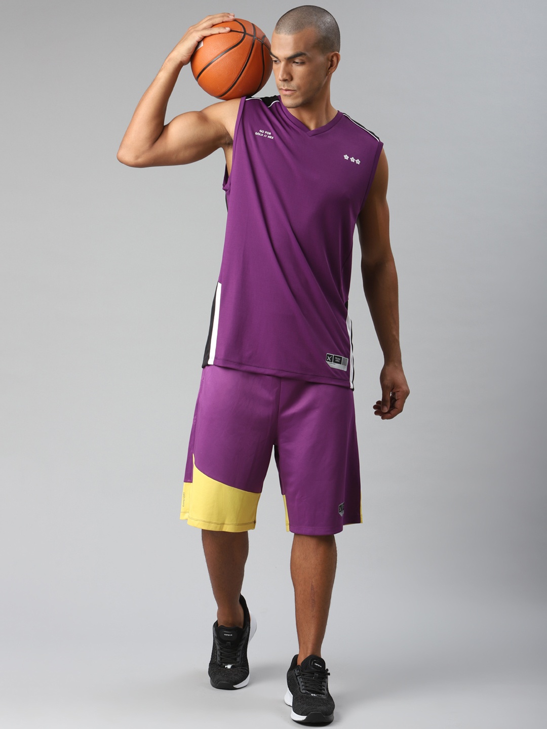 

HRX By Hrithik Roshan Men Purple Colourblock Anti-Static Rapid-Dry Basketball Shorts