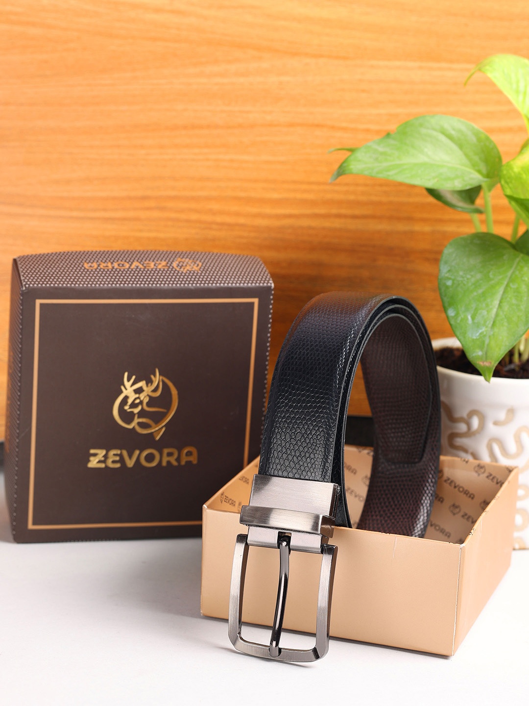 

ZEVORA Men Black Reversable Textured Belt