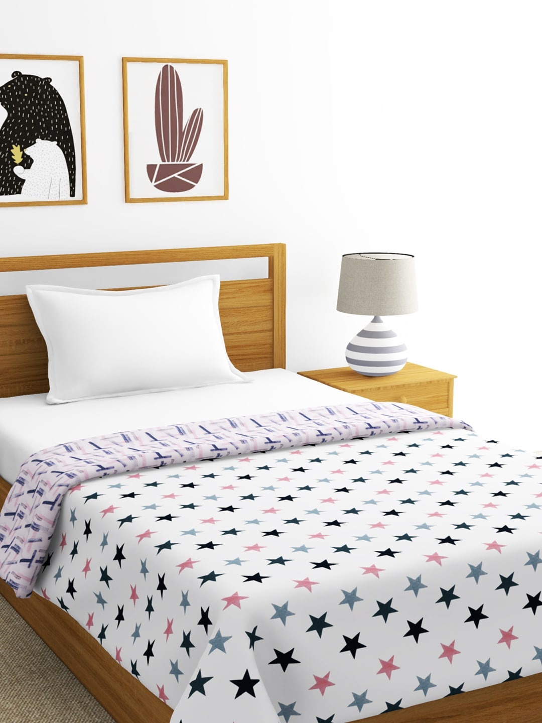 

BIANCA White & Navy Blue Geometric AC Room 300 GSM Cotton Muslin Single Bed Dohar