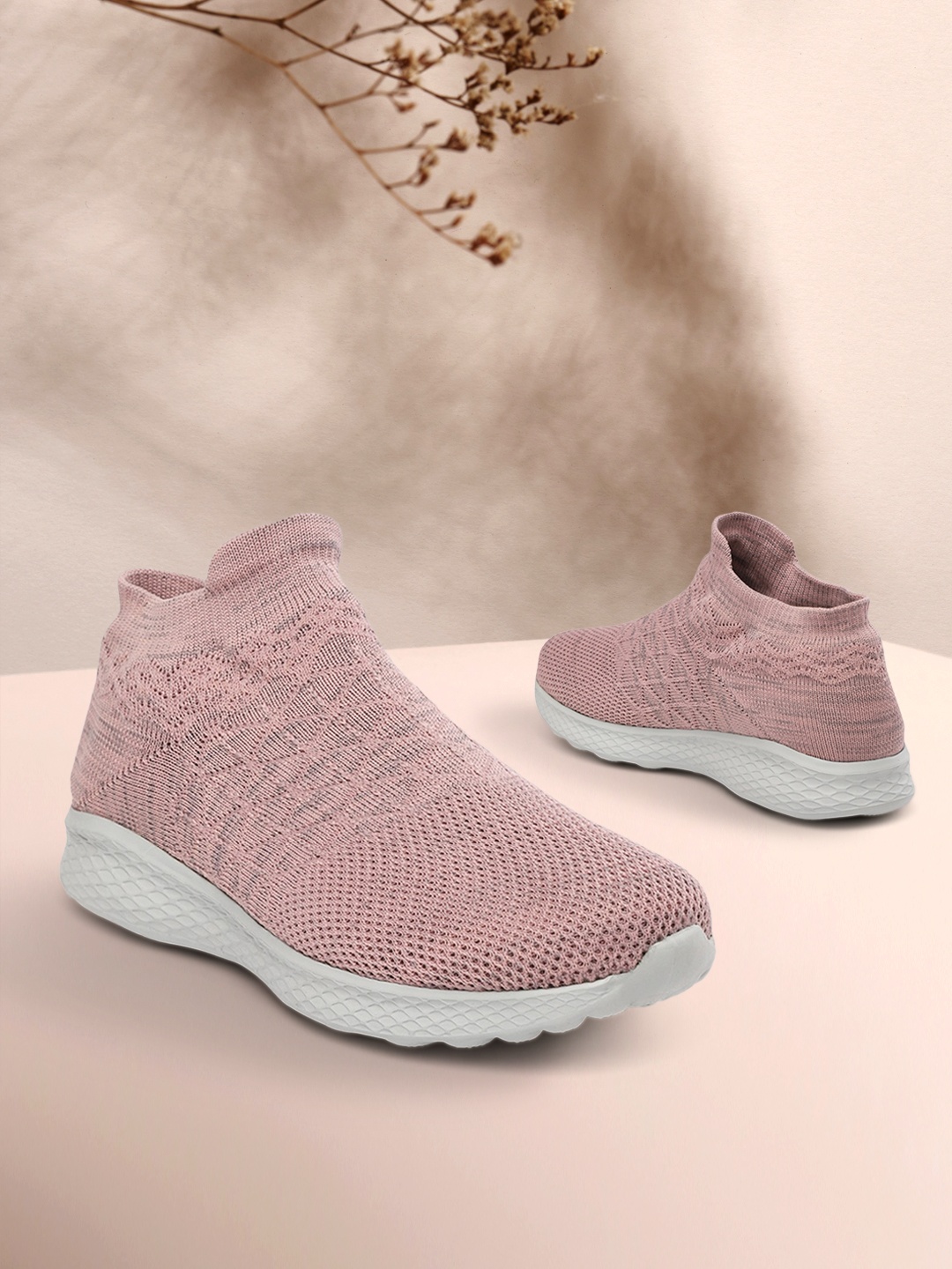 

Crew STREET Women Pink Solid Walking Shoes, Peach