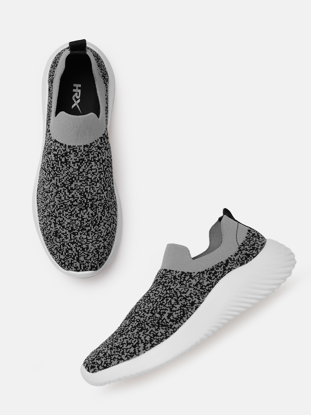 

HRX by Hrithik Roshan Women Black Textile Running Shoes