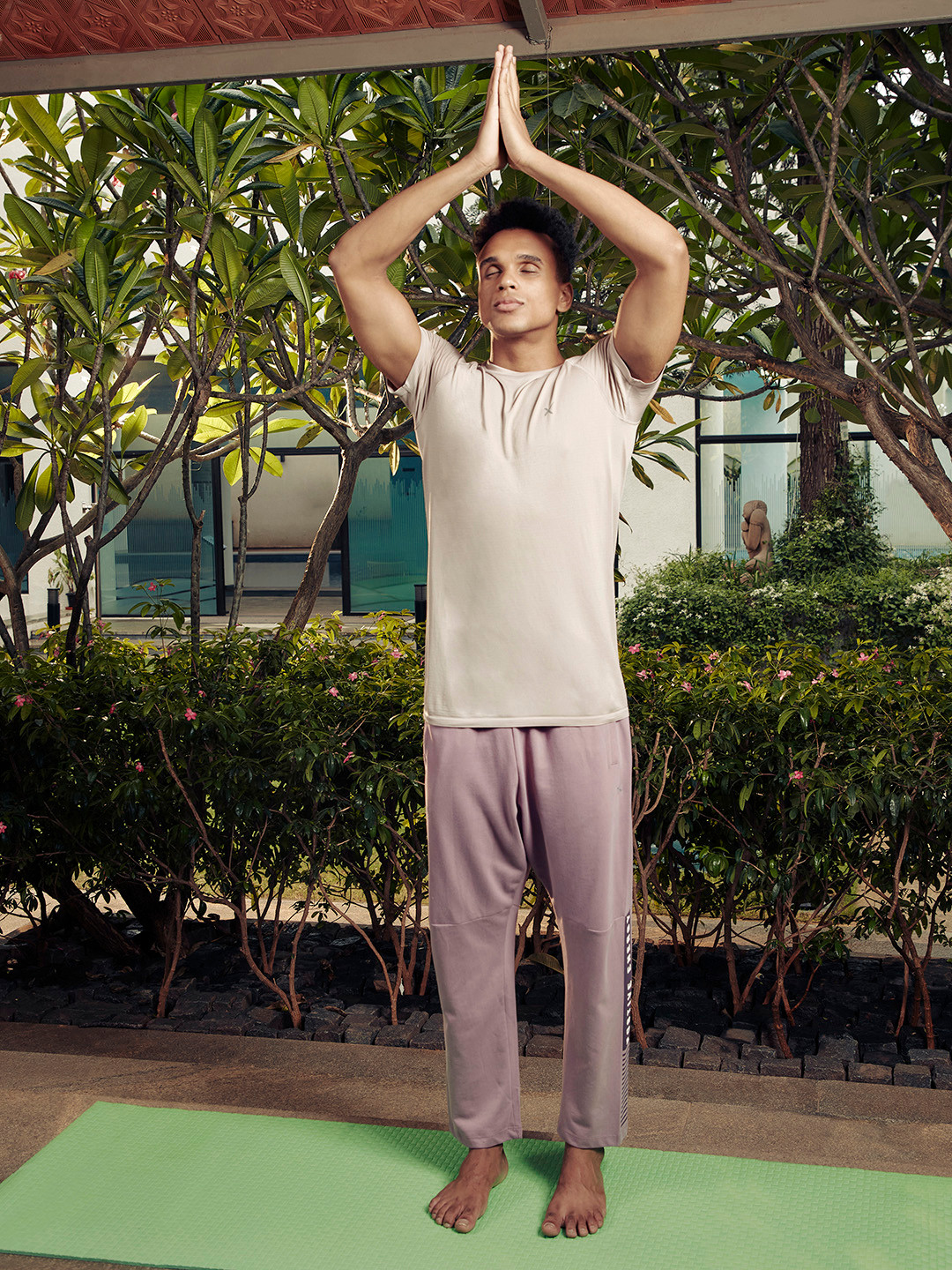 

HRX By Hrithik Roshan Men Twilight Mauve Geomertic Organic Cotton Yoga Sustainable Track Pants