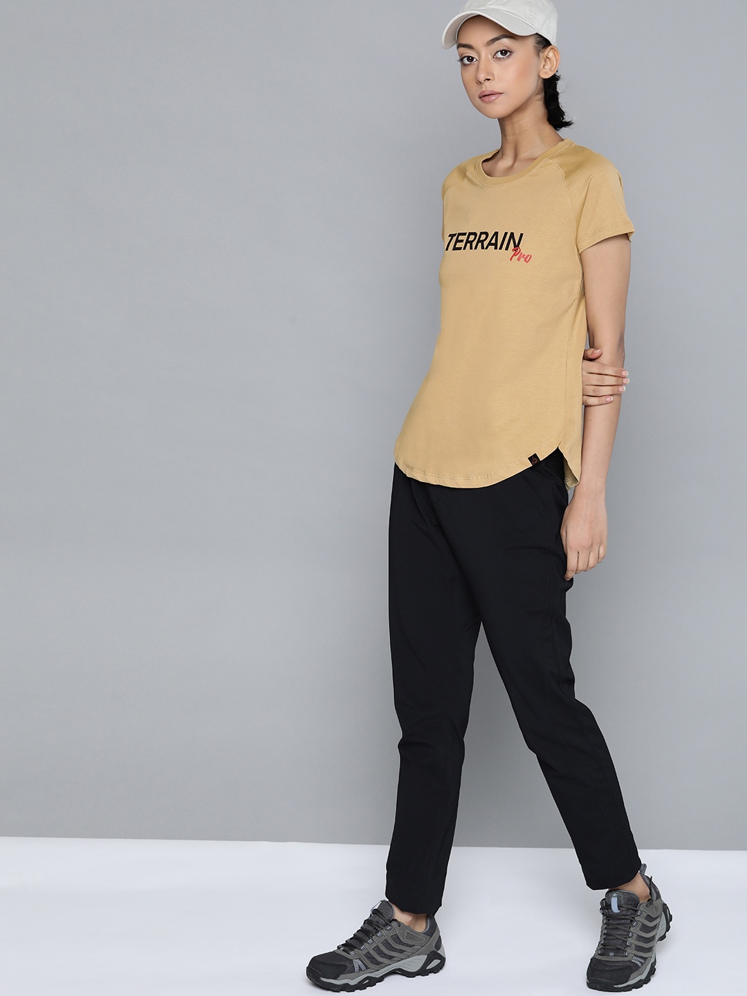 

HRX By Hrithik Roshan Women Star Fish Typographic Bio-Wash Outdoor Pure Cotton T-shirt, Beige
