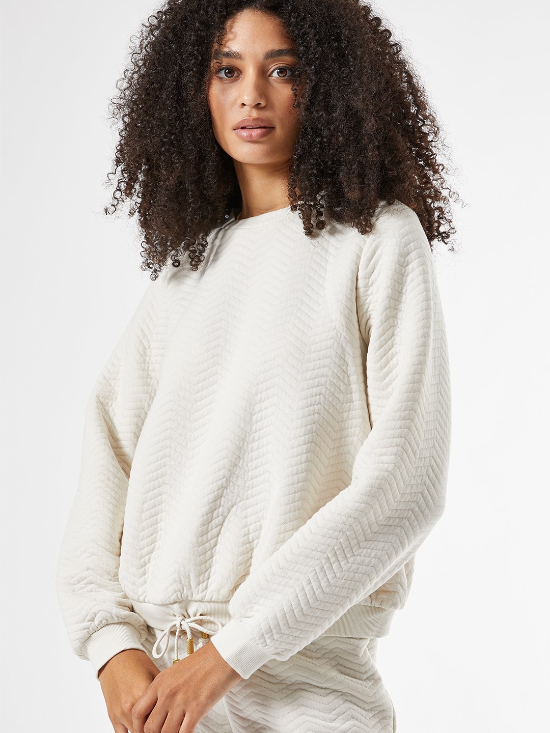 

DOROTHY PERKINS Women Off-White Chevron Patterned Sweatshirt